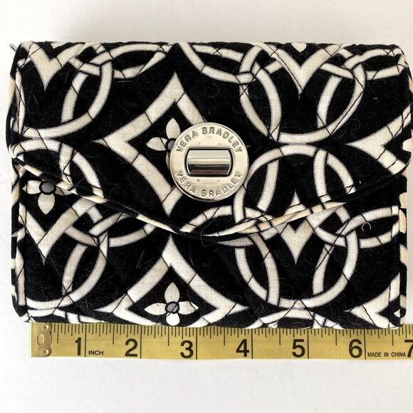 Vera Bradley Black and Cream Patterned Quilted Wallet Turn Lock - Picture 10 of 12